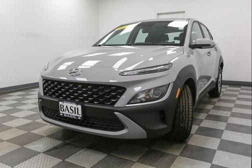 2023 Hyundai KONA SE