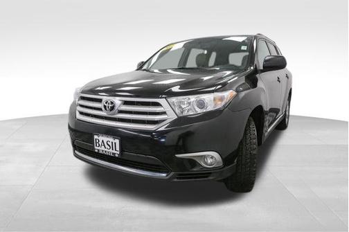 2013 Toyota Highlander SE