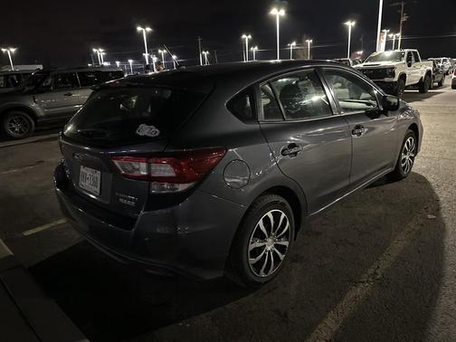 2017 Subaru Impreza 2.0i