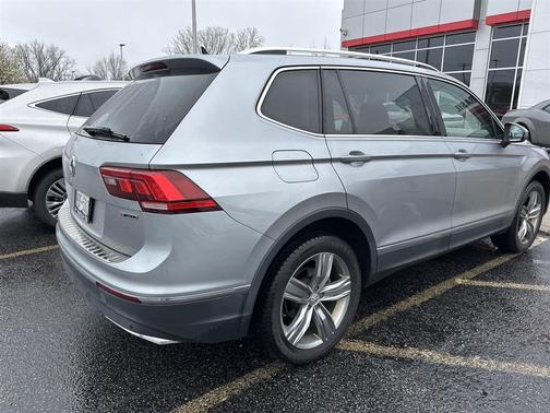 Platinum Gray Metallic 2020 Volkswagen Tiguan 2.0T SEL