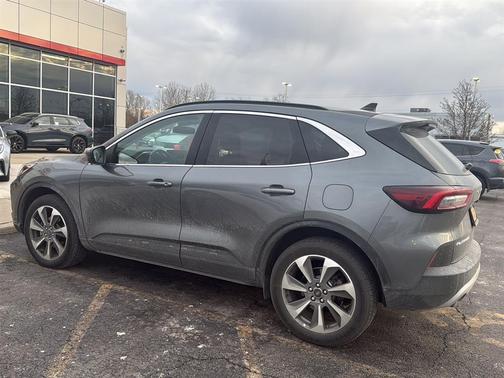 2023 Ford Escape Platinum