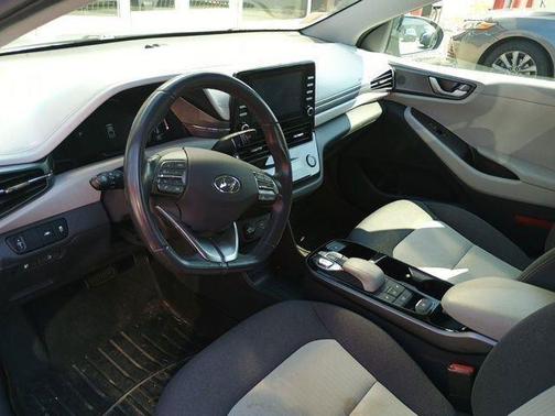 2020 Hyundai IONIQ EV SE