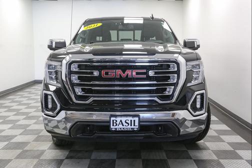Onyx Black 2021 GMC Sierra 1500 SLT