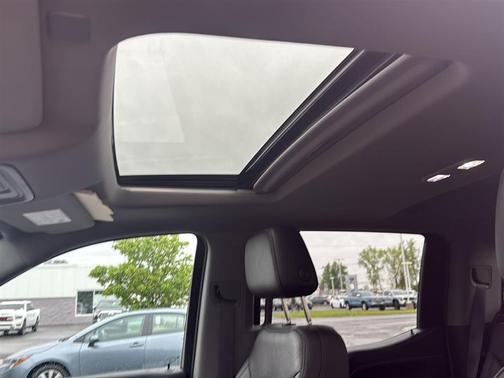 Onyx Black 2021 GMC Sierra 1500 SLT