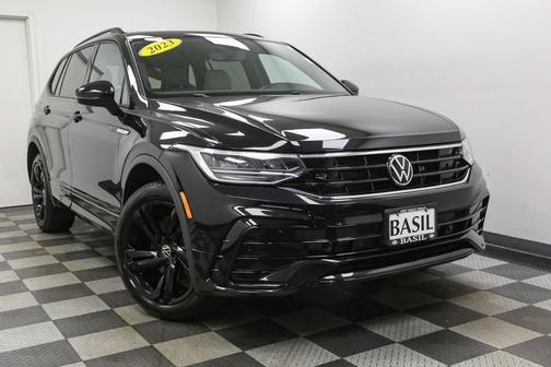 2023 Volkswagen Tiguan 2.0T SE R-Line Black 4MOTION