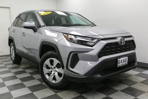 2023 Toyota RAV4 LE