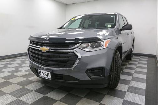 Satin Steel Metallic 2021 Chevrolet Traverse LS