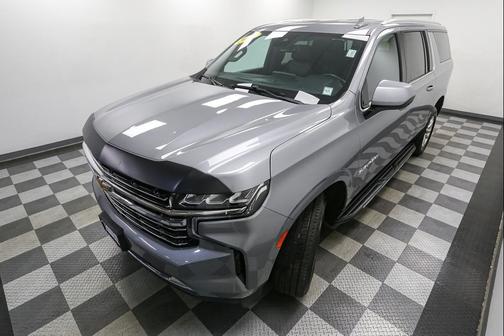 Sterling Gray Metallic 2023 Chevrolet Suburban LT