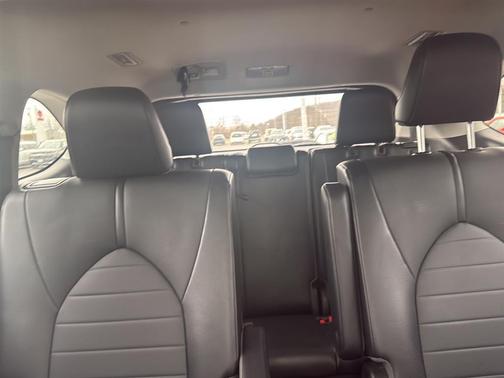 Moon Dust 2021 Toyota Highlander XLE