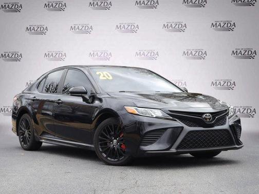 2020 Toyota Camry SE Nightshade