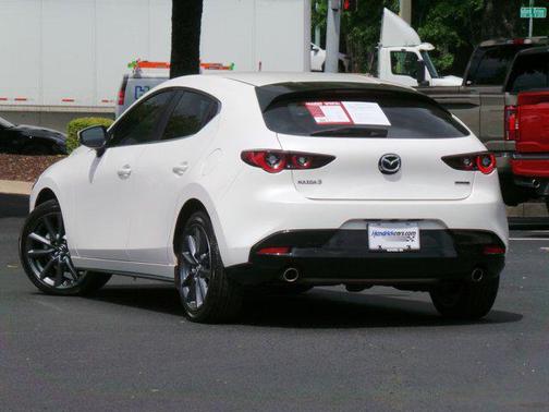 Snowflake White Pearl Mica 2023 Mazda Mazda3 FWD w/Preferred Package