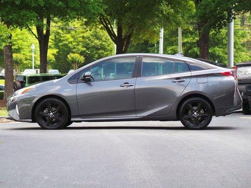 2016 Toyota Prius Three Touring