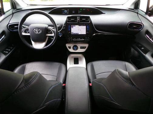 2016 Toyota Prius Three Touring