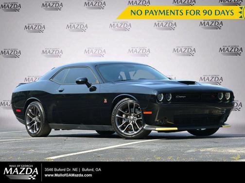 Pitch Black Clearcoat 2022 Dodge Challenger R/T Scat Pack