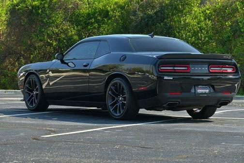 Pitch Black Clearcoat 2022 Dodge Challenger R/T Scat Pack