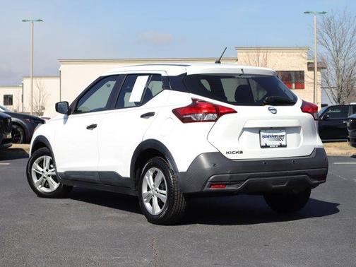 2020 Nissan Kicks S