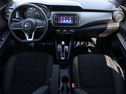2020 Nissan Kicks S