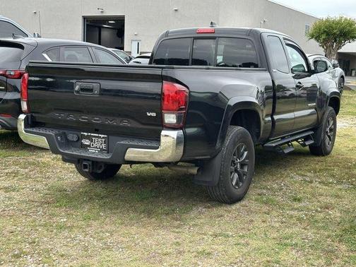 Midnight Black Metallic 2022 Toyota Tacoma SR5