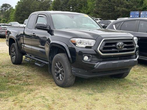 Midnight Black Metallic 2022 Toyota Tacoma SR5