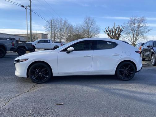 Snowflake White Pearl Mica 2026 Mazda Mazda3 FWD w/Premium Package