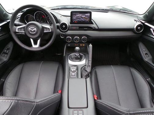 2023 Mazda MX-5 Miata RF Grand Touring