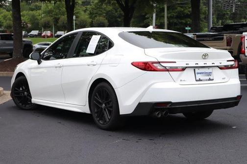 Ice Cap 2025 Toyota Camry SE