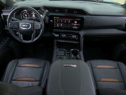 2024 GMC Sierra 2500 AT4