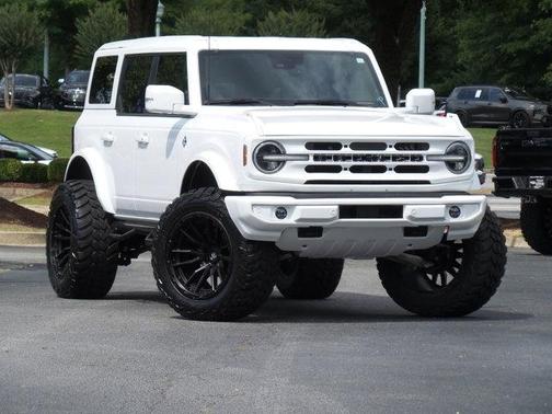 2024 Ford Bronco Outer Banks