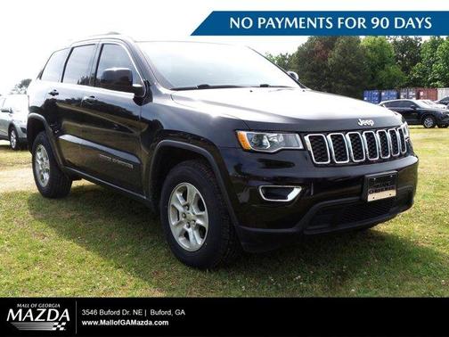 Diamond Black Crystal Pearlcoat 2017 Jeep Grand Cherokee Laredo