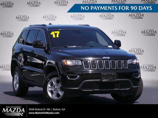 Diamond Black Crystal Pearlcoat 2017 Jeep Grand Cherokee Laredo
