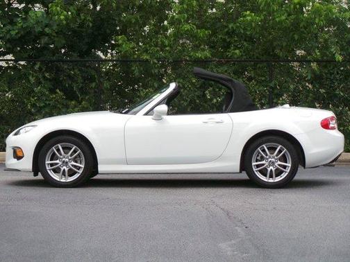 2015 Mazda MX-5 Miata Sport