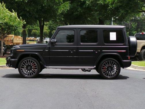 Obsidian Black Metallic 2025 Mercedes-Benz AMG G 63 Base