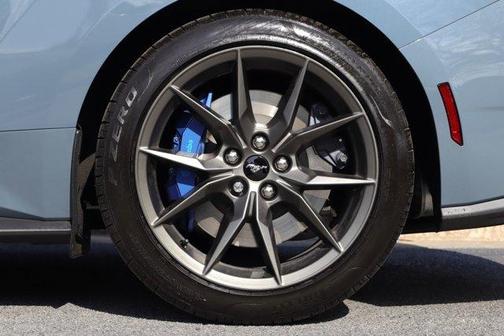 2025 Ford Mustang Dark Horse