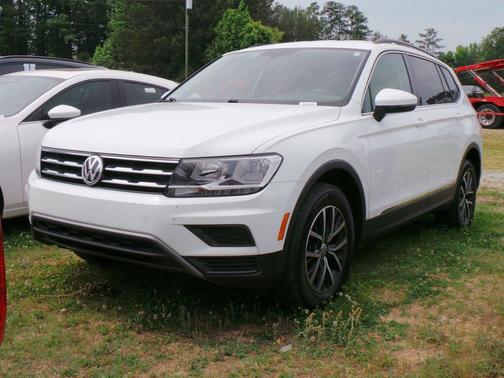 Pure White 2020 Volkswagen Tiguan 2.0T SE 4MOTION