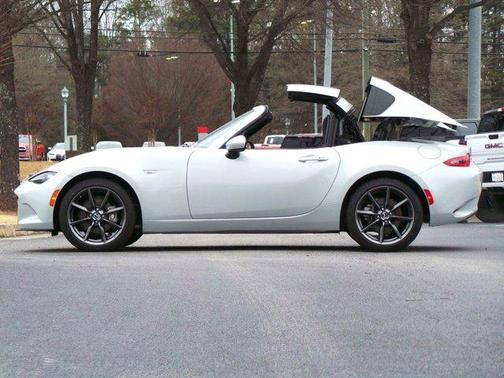 2019 Mazda MX-5 Miata RF Grand Touring