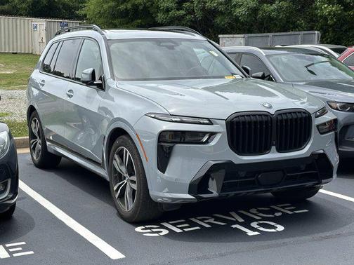 Brooklyn Grey Metallic 2024 BMW X7 xDrive40i