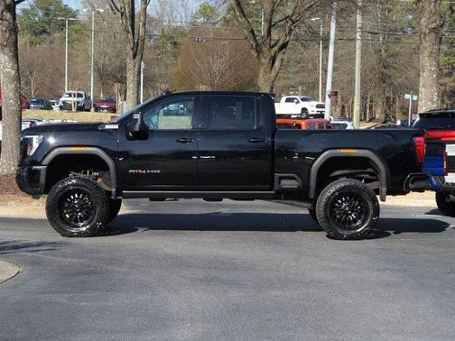 2024 GMC Sierra 2500 AT4