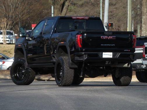 2024 GMC Sierra 2500 AT4