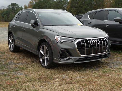 2020 Audi Q3 45 S line Prestige