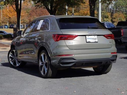 2020 Audi Q3 45 S line Prestige