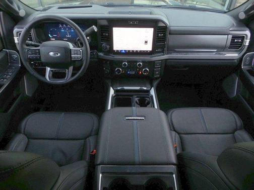 2025 Ford F-450 Platinum
