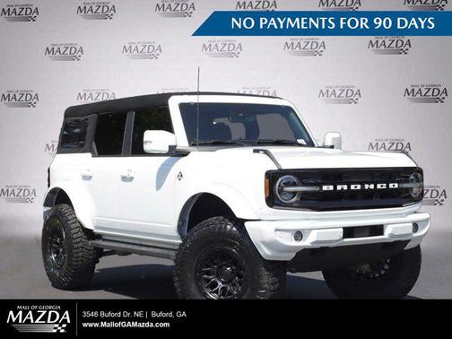 OXFORD WHITE 2023 Ford Bronco Outer Banks
