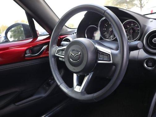 2022 Mazda MX-5 Miata RF Grand Touring
