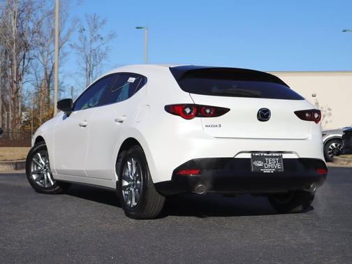 Snowflake White Pearl Mica 2026 Mazda Mazda3 FWD