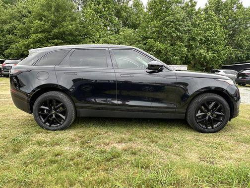 Santorini Black Metallic 2024 Land Rover Range Rover Velar P250 S