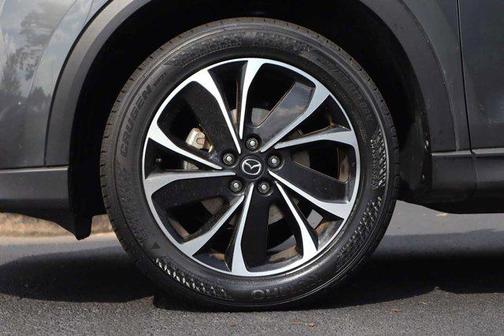 Santorini Black Metallic 2024 Land Rover Range Rover Velar P250 S