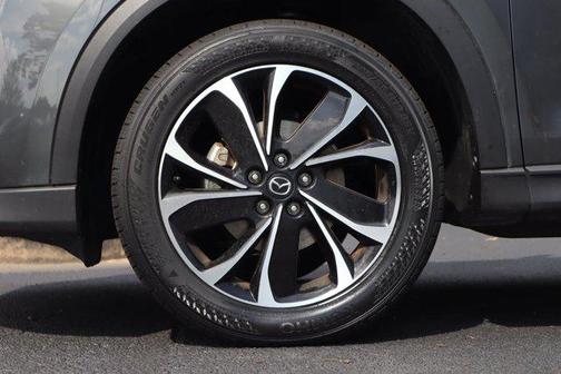 Santorini Black Metallic 2024 Land Rover Range Rover Velar P250 S