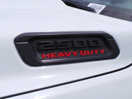 Bright White Clearcoat 2024 RAM 2500 Big Horn Crew Cab 4x4 6'4' Box