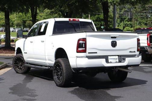 Bright White Clearcoat 2024 RAM 2500 Big Horn Crew Cab 4x4 6'4' Box