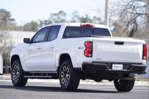 Summit White 2024 Chevrolet Colorado Z71